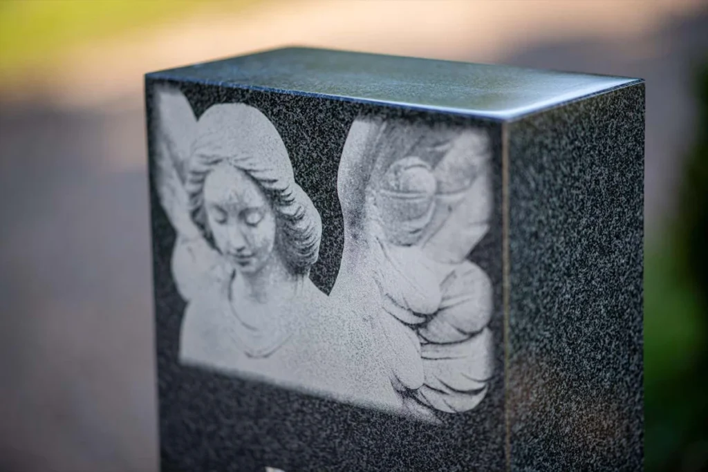 Grabmale aus Naturstein