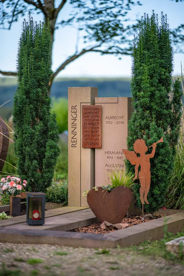 Individuelle Grabmale aus Naturstein